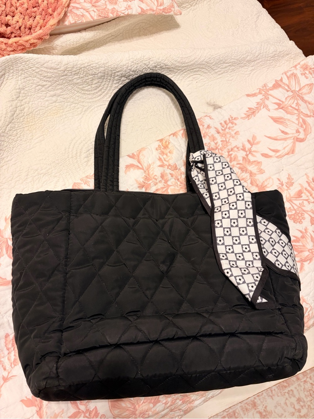Vera Bradley Black Quilted Laptop Tote Bag with 2 Patterned Scarves